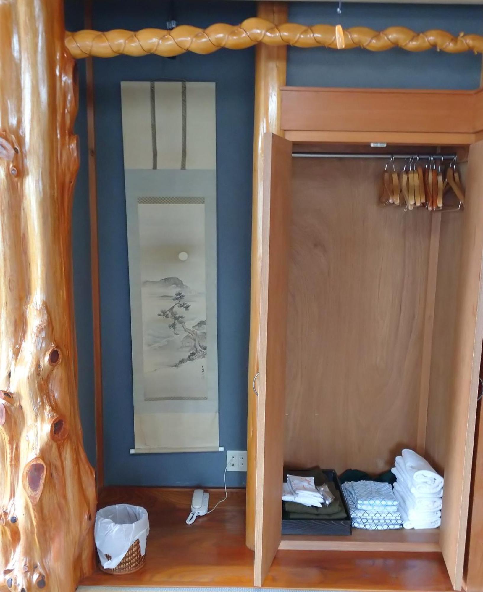 Nishimiyasou Hotel Fujikawaguchiko Phòng bức ảnh